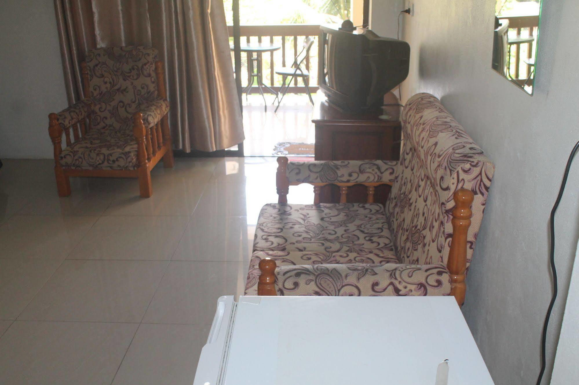 Shalini Garden & Apartment